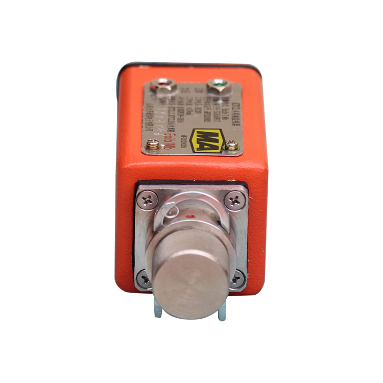 KTC2.1矿用微机通信控制台|山东大齐通信电子有限公司